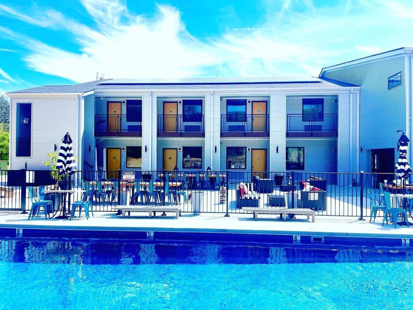 Room For Two With Pool And Kitchen Access Pacific Exterior photo